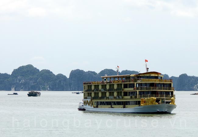 Tour Du Thuyền Golden Cruise 5 sao