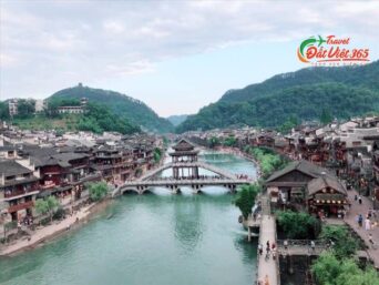 Tour Phượng Hoàng Cổ Trấn - Hồ Bảo Phong giá rẻ 2023 